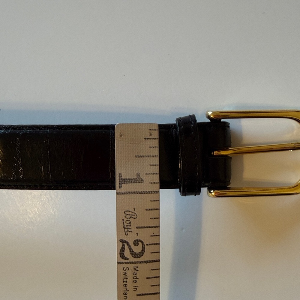 Austin Grey EelSkin leather belt, black with gold tone buckle, 39.5" lenght - Picture 5 of 10